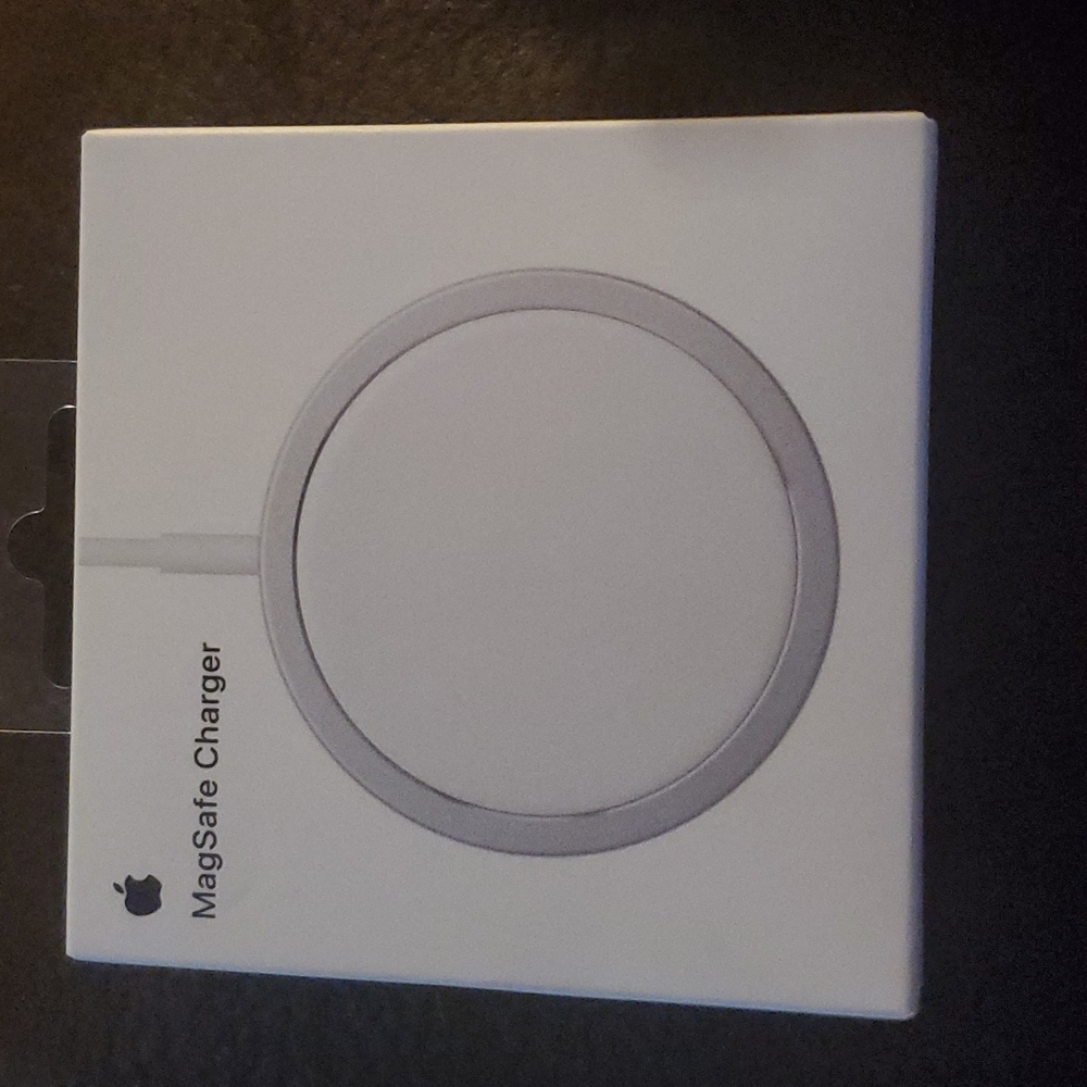NIB Apple Magsafe Charger